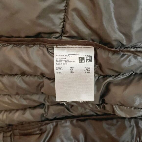 Uniqlo Down Feather Quilted Puffer Lightweight Packable Zip Pocket Winter Coat - Picture 14 of 14